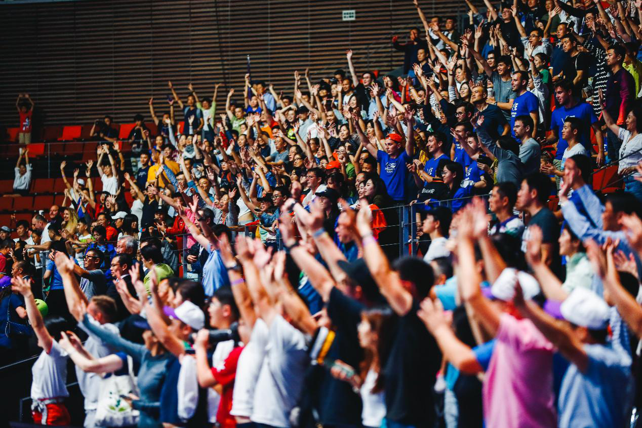 重磅！本菲卡清晨篮板制胜公牛观众沸腾，费耶诺德训练开放日的简单介绍云鼎娱乐