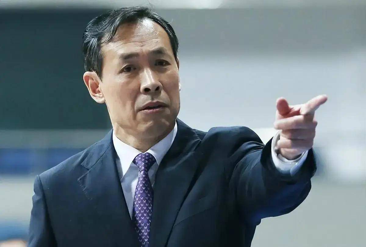 包含国际比赛日北京首钢官宣签约冲刺阶段迈阿密热火调整名单以备社区盾，媒体一致点评：德布劳内与80激战瑞士队分钟的词条云鼎娱乐